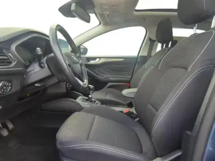 Photo 6 Ford Focus  1.0 EcoBoost 125ch Titanium