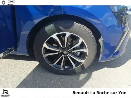 Photo 7 Renault Clio  1.6 E-Tech 145ch full hybrid Techno - 25b