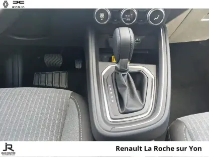 Photo 5 Renault Clio  1.6 E-Tech 145ch full hybrid Techno - 25b