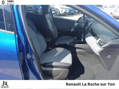 Photo 13 Renault Clio  1.6 E-Tech 145ch full hybrid Techno - 25b