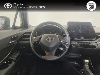 Photo 8 Toyota C-HR  1.8 Hybride 122ch Design Ultimate E-CVT