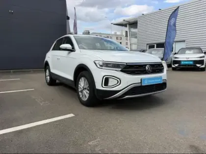 Photo 18 Volkswagen T-roc  1.5 TSI EVO 150ch Life Plus DSG7