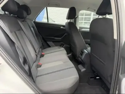 Photo 12 Volkswagen T-roc  1.5 TSI EVO 150ch Life Plus DSG7