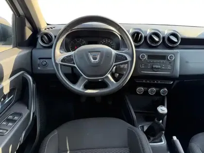 Photo 11 Dacia Duster  1.0 TCe 90ch Essentiel 4x2 - E6U