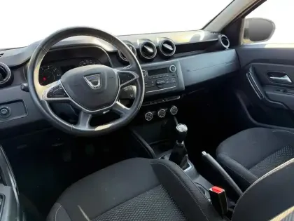 Photo 7 Dacia Duster  1.0 TCe 90ch Essentiel 4x2 - E6U