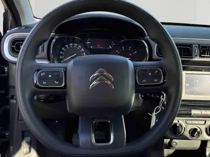 Photo 11 Citroën C3  1.2 PureTech 83ch S&S YOU!