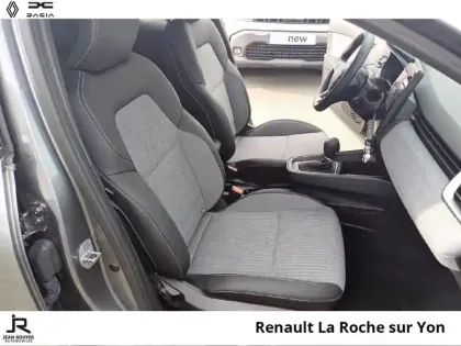 Photo 13 Renault Clio  1.6 E-Tech 145ch full hybrid Techno - 25b