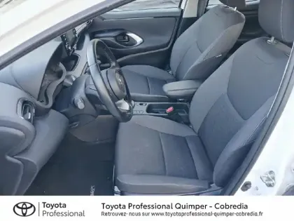 Photo 10 Toyota Yaris  116h Dynamic Business Beyond Zer