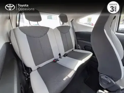 Photo 6 Toyota Aygo  1.0 VVT-i 72ch x-play 3p