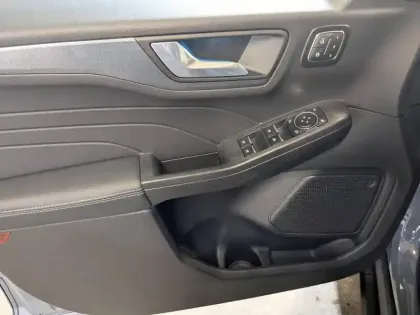 Photo 7 Ford Kuga  2.5 Duratec 180ch Hybrid FlexiFuel BlueCruise Edition Powershift