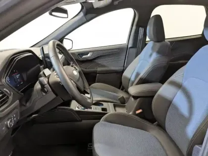 Photo 8 Ford Kuga  2.5 Duratec 180ch Hybrid FlexiFuel BlueCruise Edition Powershift