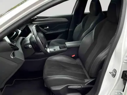 Photo 11 Peugeot 408  PHEV 225ch GT e-EAT8