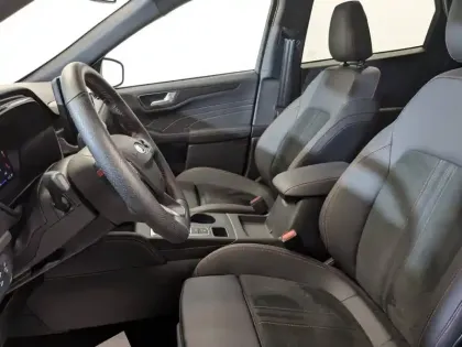 Photo 6 Ford Kuga  2.5 Duratec 180ch Hybrid FlexiFuel ST-Line X Powershift