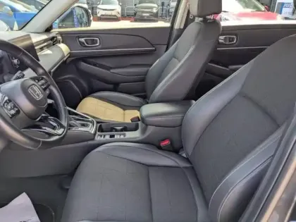 Photo 8 Honda HR-V  1.5 i-MMD 131ch e:HEV Executive