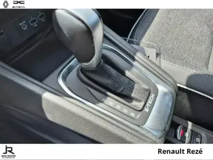 Photo 5 Renault Captur  1.6 E-Tech hybride 145ch Techno
