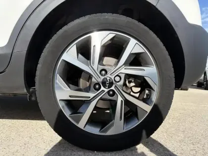 Photo 9 Kia Stonic  1.0 T-GDi 120ch MHEV GT Line DCT7