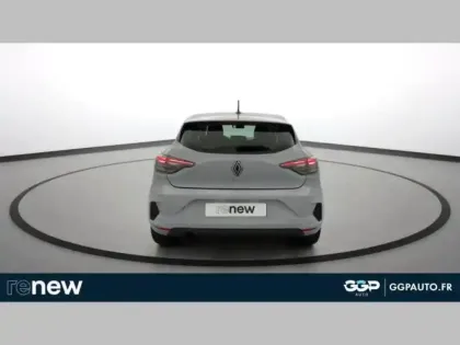 Photo 11 Renault Clio  1.5 dCi 100ch Evolution - 25