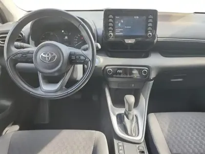 Photo 9 Toyota Yaris  116h Dynamic 5p MY22