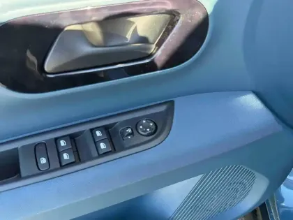 Photo 14 Fiat Panda Grande  Electrique 113ch La Prima