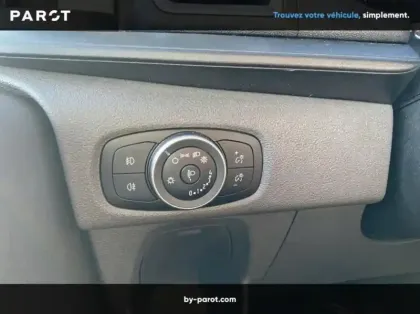 Photo 17 Ford Custom Fourgon CABINE APPROFONDIE CA 320 L1H1 2.0 ECOBLUE 170 BVA LIMITED