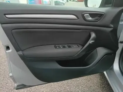 Photo 10 Renault Megane Blue dCi 115 EDC Evolution 5p