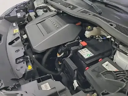 Photo 34 Peugeot 2008  Electrique 136 ch