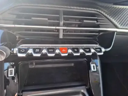 Photo 14 Peugeot 2008  PureTech 130 S&S EAT8