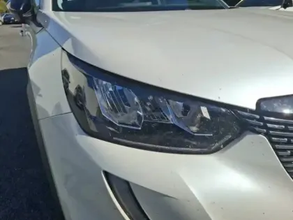 Photo 15 Peugeot 2008  PureTech 130 S&S EAT8