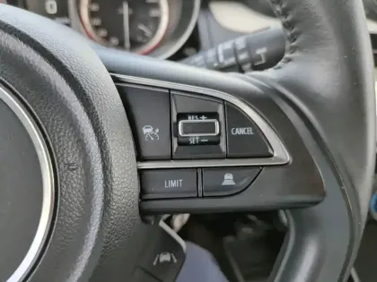 Photo 14 Suzuki Swift  1.2 Dualjet Hybrid