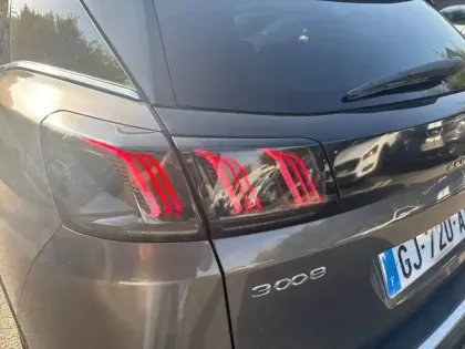 Photo 16 Peugeot 3008  Puretech 130ch S&S BVM6