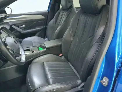 Photo 34 Peugeot 308  PHEV 225 e-EAT8