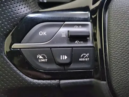 Photo 50 Peugeot 308  PHEV 225 e-EAT8