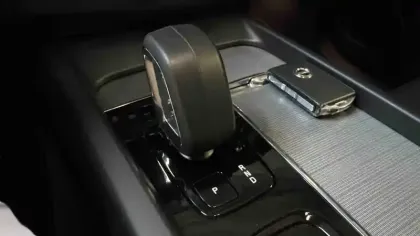Photo 20 Volvo XC60  T6 Recharge AWD 253 ch + 145 ch Geartronic 8