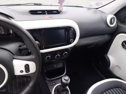 Photo 13 Renault Twingo  III SCe 65