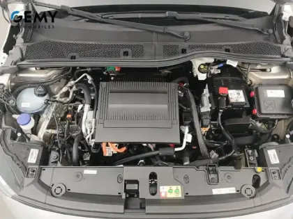 Photo 33 Peugeot 208  Electrique 50 kWh 136ch