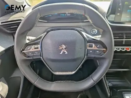 Photo 17 Peugeot 208  Electrique 50 kWh 136ch