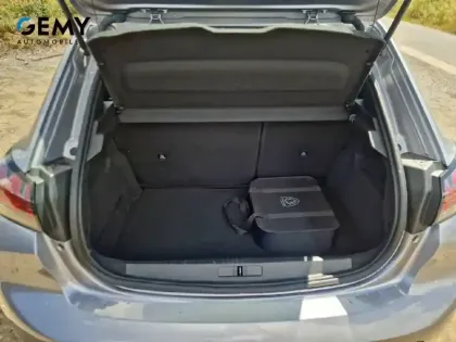 Photo 5 Peugeot 208  Electrique 50 kWh 136ch
