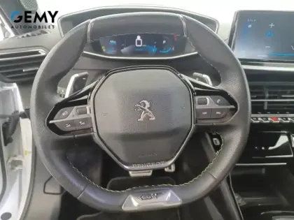 Photo 12 Peugeot 2008  PureTech 130 S&S EAT8