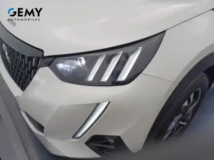 Photo 15 Peugeot 2008  PureTech 130 S&S EAT8