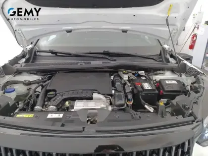 Photo 14 Peugeot 2008  PureTech 130 S&S EAT8