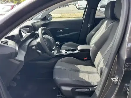 Photo 6 Peugeot 208  PureTech 100 S&S BVM6