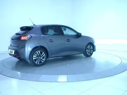 Photo 13 Peugeot 208  PureTech 100 S&S BVM6