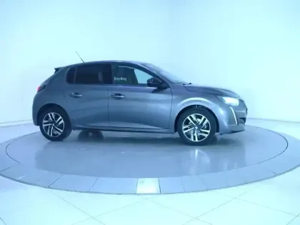Photo 12 Peugeot 208  PureTech 100 S&S BVM6