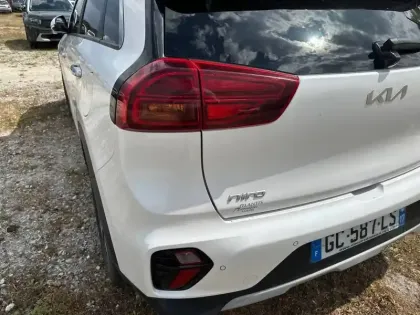Photo 16 Kia Niro  1.6 GDi Hybride Rechargeable 141 ch DCT6