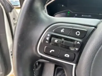 Photo 18 Kia Niro  1.6 GDi Hybride Rechargeable 141 ch DCT6