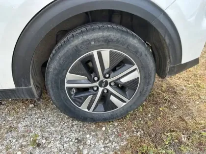 Photo 12 Kia Niro  1.6 GDi Hybride Rechargeable 141 ch DCT6