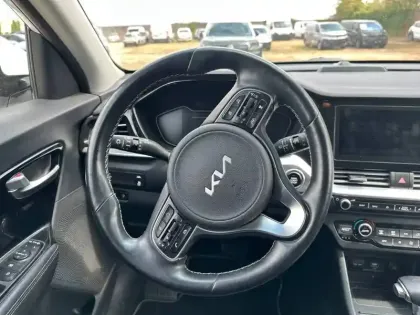 Photo 8 Kia Niro  1.6 GDi Hybride Rechargeable 141 ch DCT6