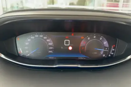 Photo 14 Peugeot 3008  Puretech 130ch S&S BVM6