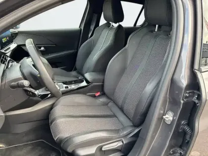 Photo 30 Peugeot 208  PureTech 100 S&S BVM6