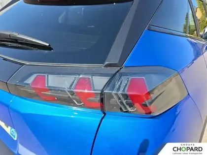 Photo 27 Peugeot 2008  PureTech 130 S&S EAT8